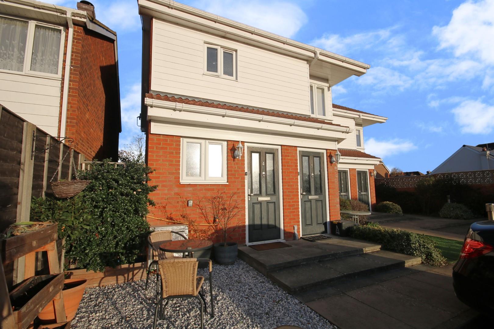 Ashmead Close, Ashford